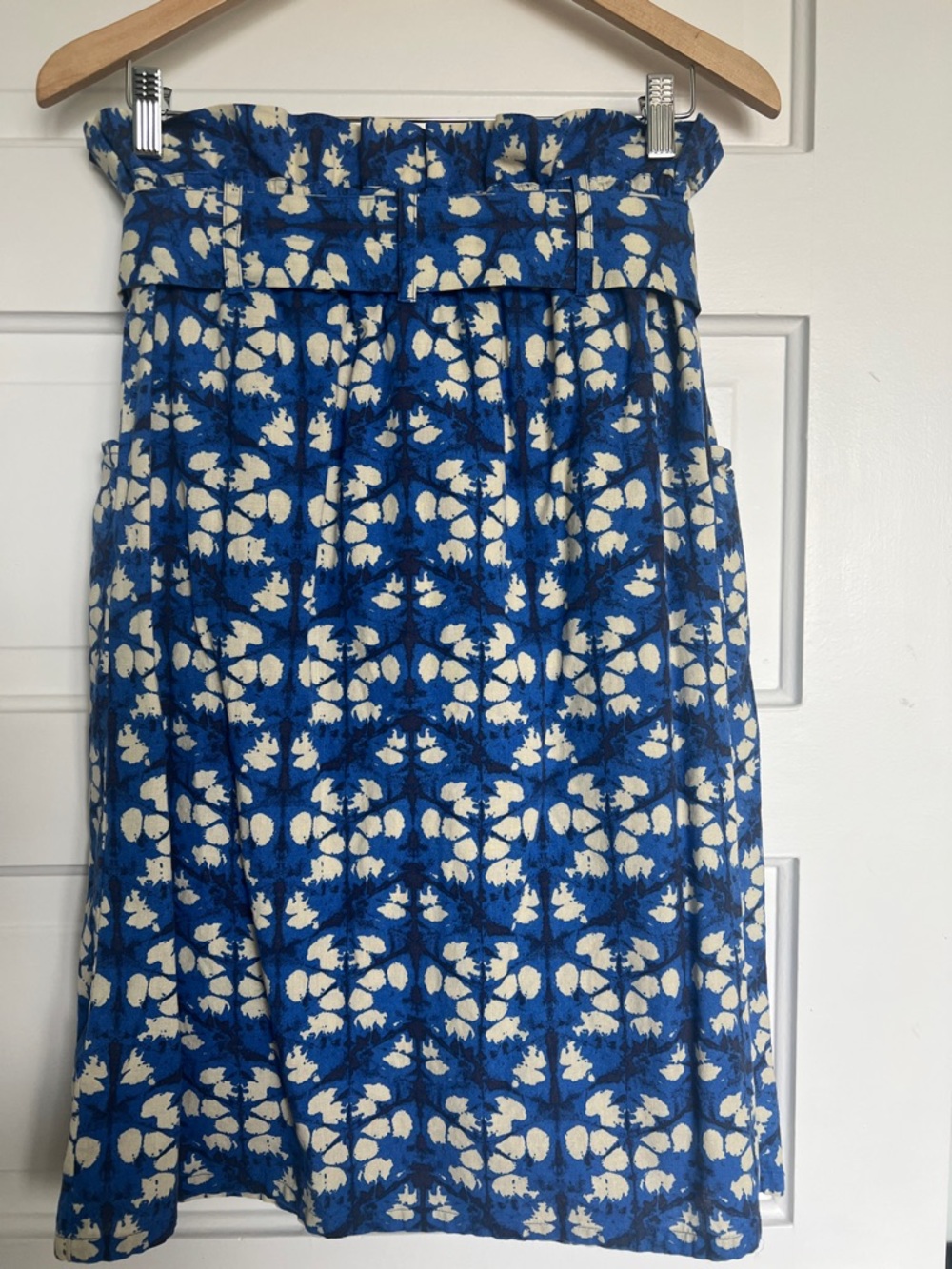 Anthropologie Blue Floral Paperbag Waist Skirt with Tie - Picture 4 of 10